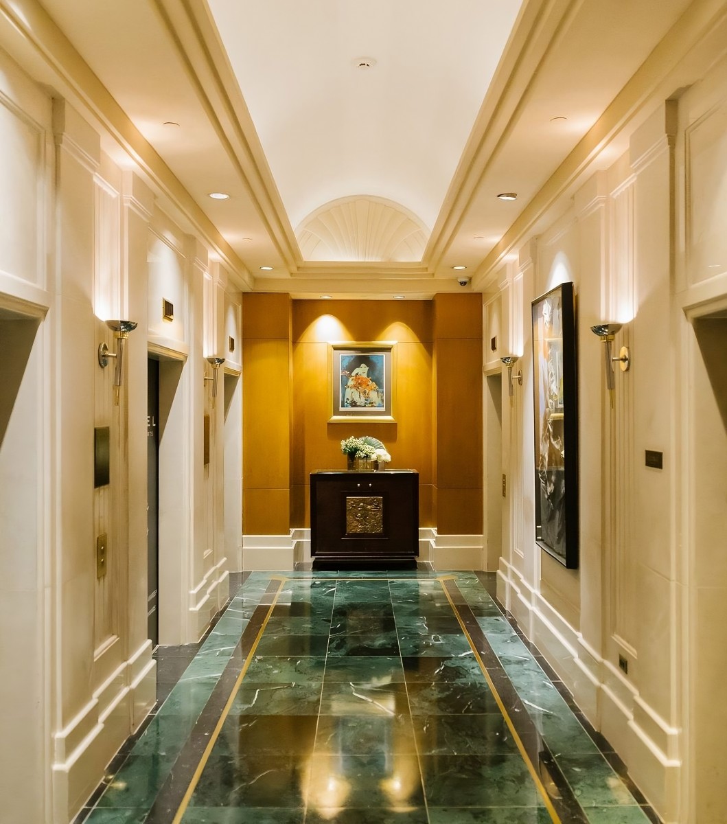 Photo of the hotel Sofitel New York: Lobby elevators 1